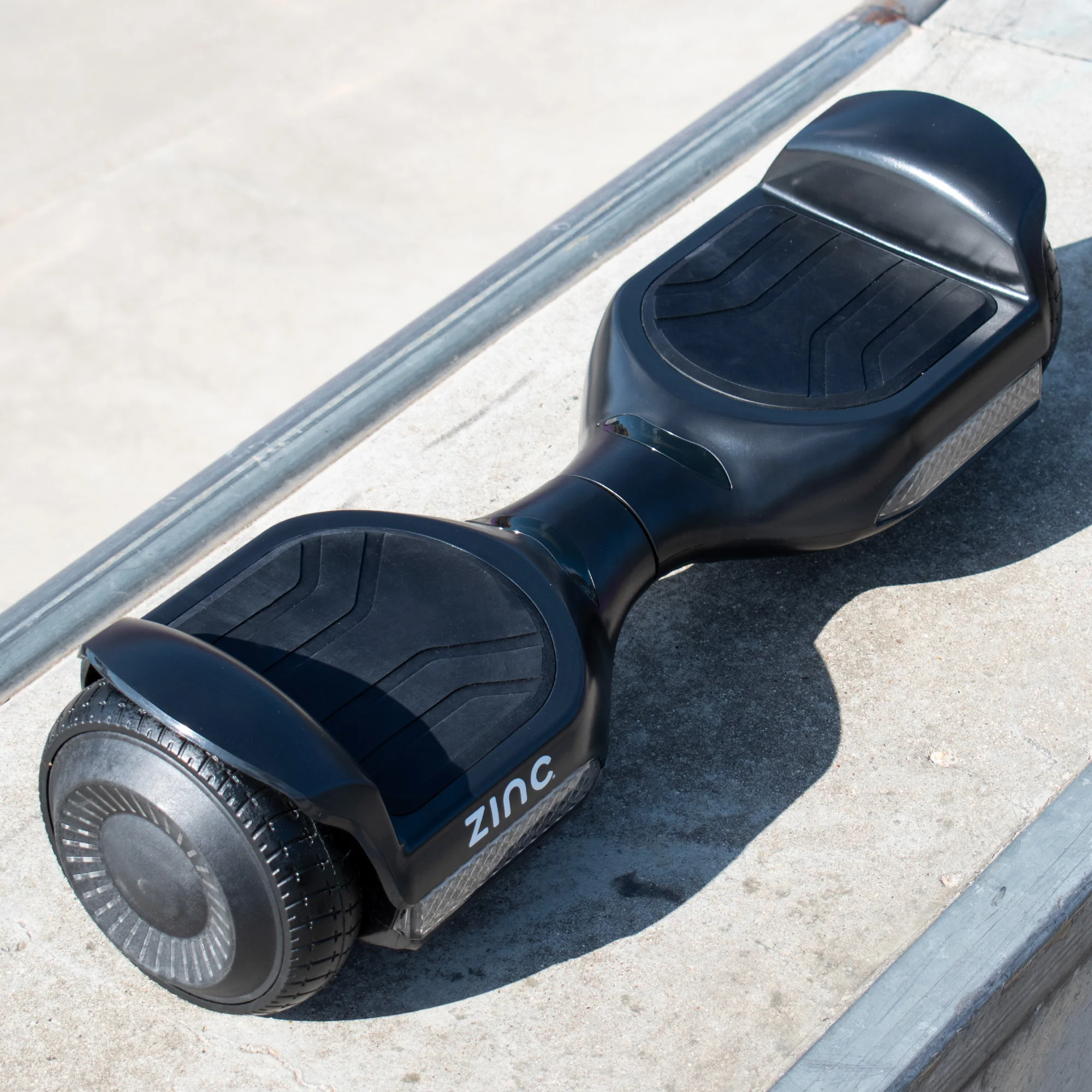 Zinc Allstar Self Balancing Hoverboard with multi coloured LED lights and 6.3 Inch wheels - Image 5